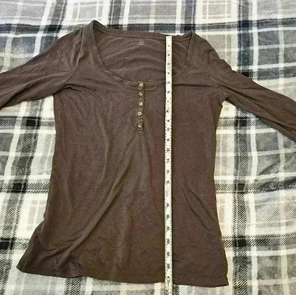 Gap, Women's size medium, brown, half sleeve, scoop neck, blouse - Picture 4 of 9